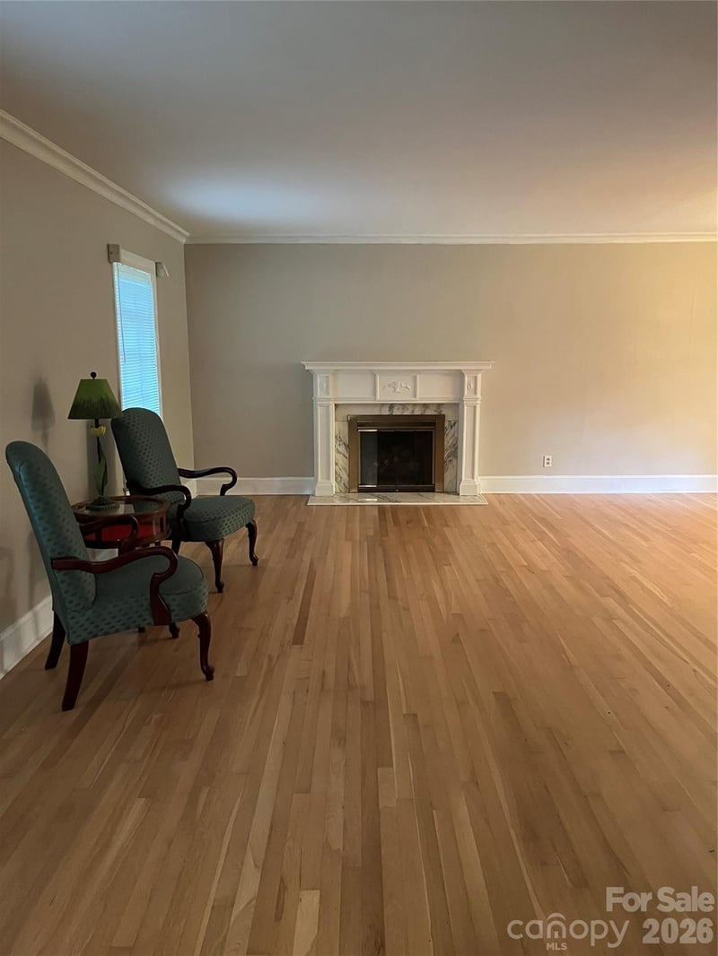 521 Courtney Ln, Matthews, NC 28105