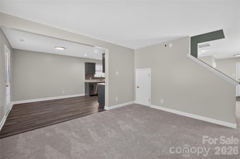 2629 Stream Bank Dr, Charlotte, NC 28269