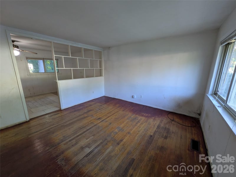 9226 Feldbank Dr, Charlotte, NC 28216