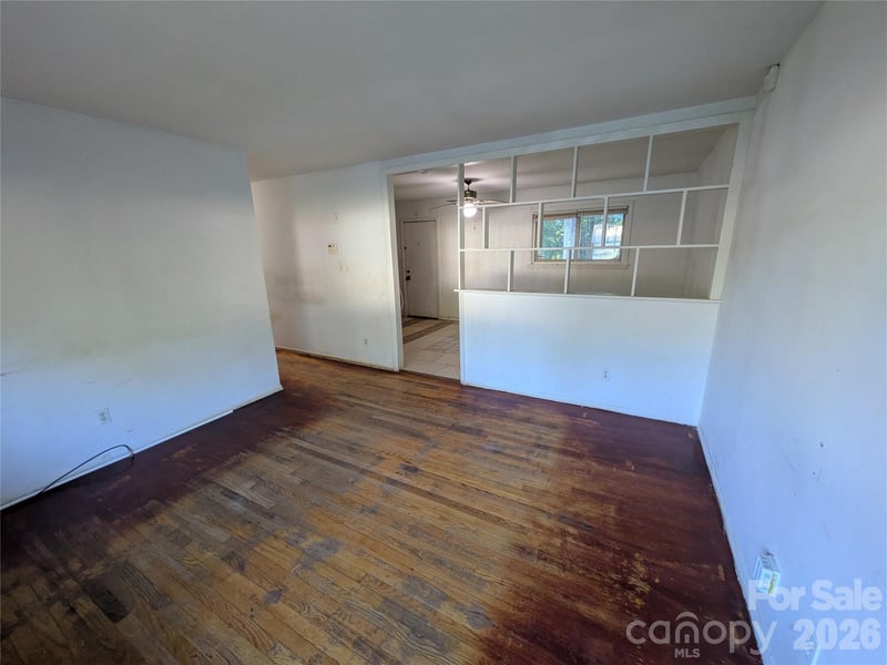9226 Feldbank Dr, Charlotte, NC 28216