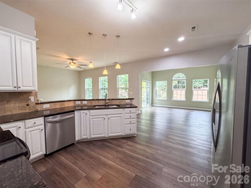 4018 Harmattan Dr, Denver, NC 28037