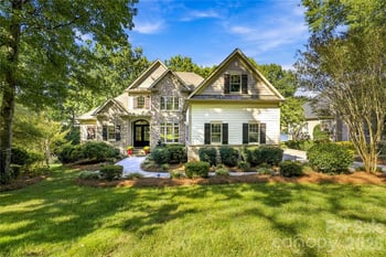 2227 Metcalf Dr, Sherrills Ford, NC 28673