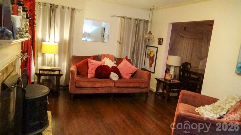 1208 Dade St, Charlotte, NC 28205