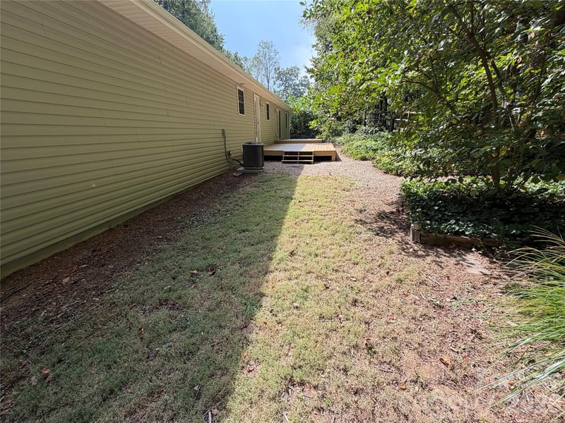 251 Angeline Dr, Mills River, NC 28759