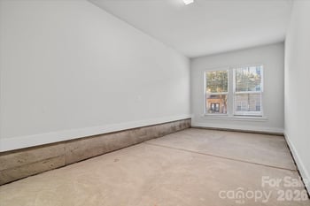 12147 Brooklyn Ave, Charlotte, NC 28204