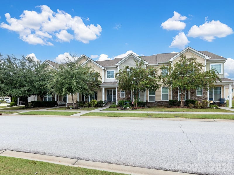 859 Pennington Dr, Lancaster, SC 29720