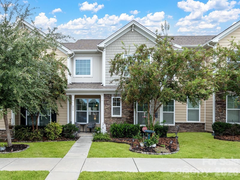 859 Pennington Dr, Lancaster, SC 29720