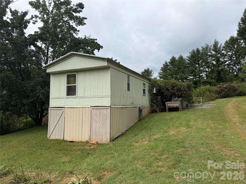 418 Green Valley Rd, Leicester, NC 28748