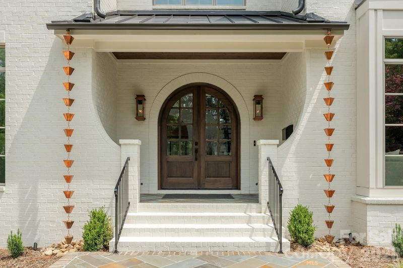 5335 Addison Dr, Charlotte, NC 28211