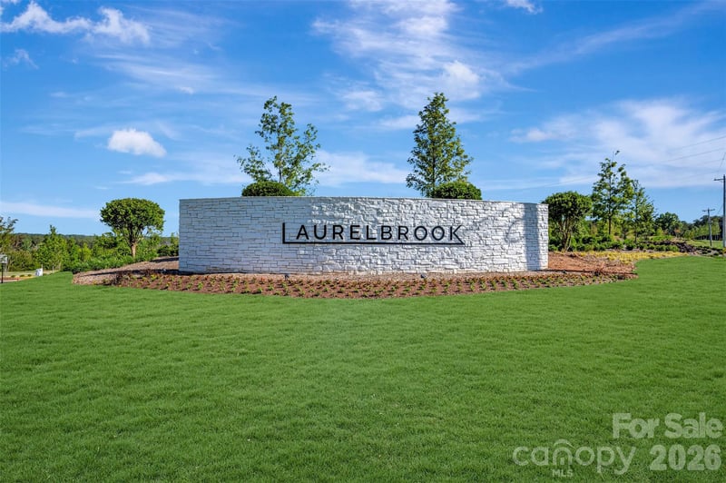 8886 Visgrove Dr, Sherrills Ford, NC 28673
