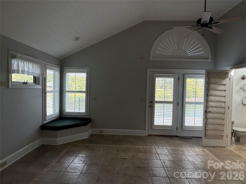 773 Beachwood Cove Dr, Tega Cay, SC 29708