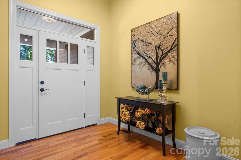 2139 Zion Church Rd, Hickory, NC 28602
