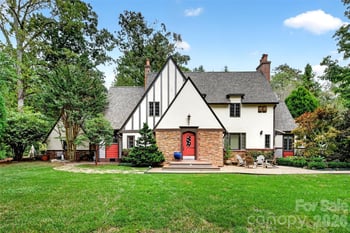 22 Manchester Dr, Asheville, NC 28805