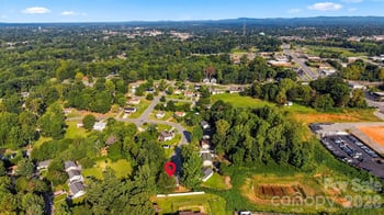 861 8th Street Pl SE, Hickory, NC 28602