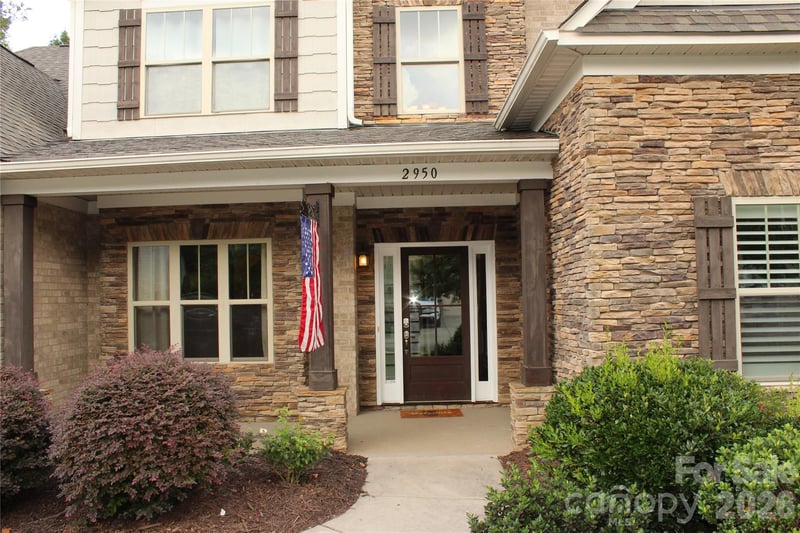 2950 Donegal Dr, Kannapolis, NC 28081