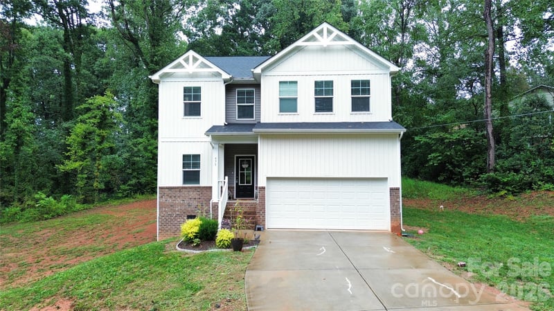 975 General Hoke Dr, Lincolnton, NC 28092