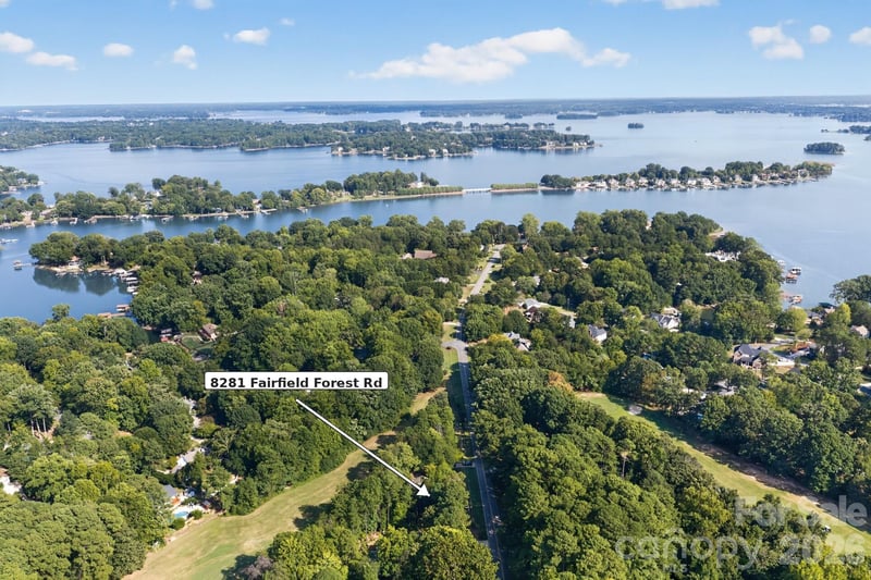 8281 Fairfield Forest Rd, Denver, NC 28037