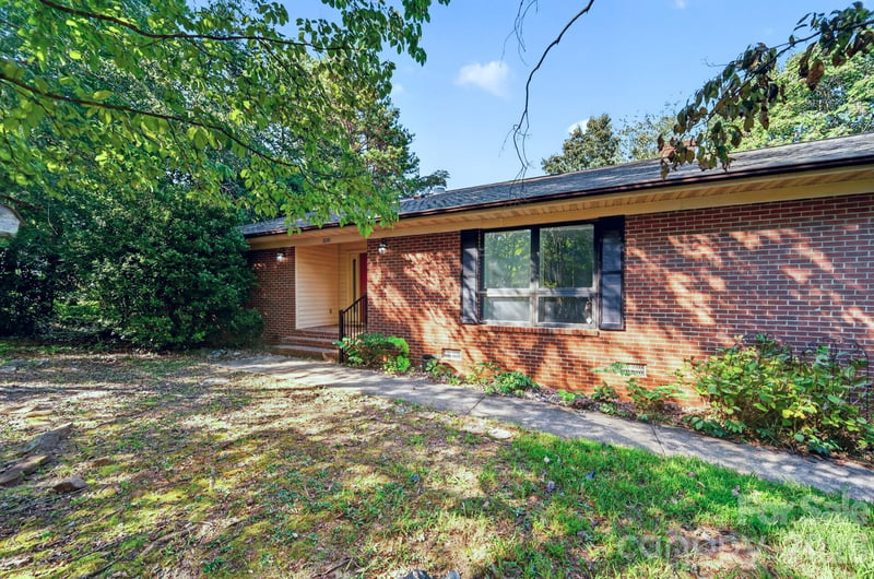 8281 Fairfield Forest Rd, Denver, NC 28037