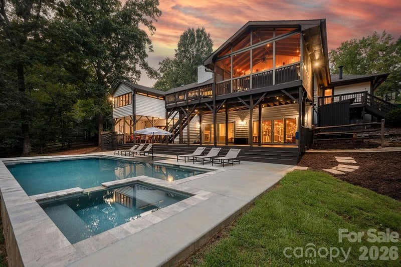 3525 Windbluff Dr, Charlotte, NC 28277