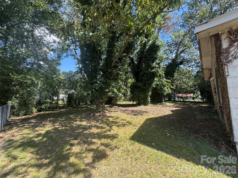 408 E Davidson Ave, Gastonia, NC 28054