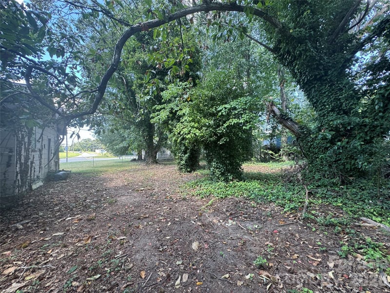 408 E Davidson Ave, Gastonia, NC 28054