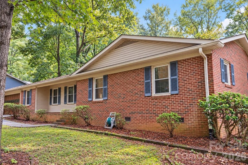 2604 Shearer Dr, Statesville, NC 28625