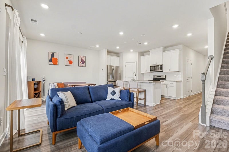 2207 Belterra Dr, Charlotte, NC 28216