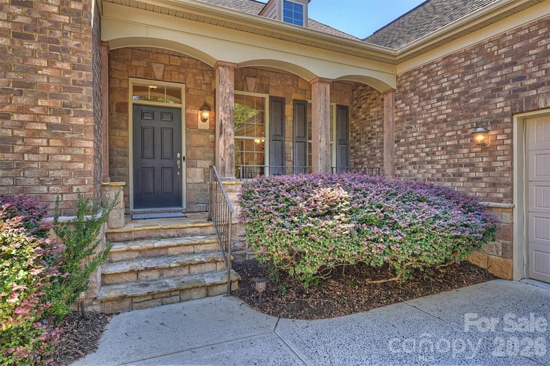 7325 Edenbridge Ln, Charlotte, NC 28226