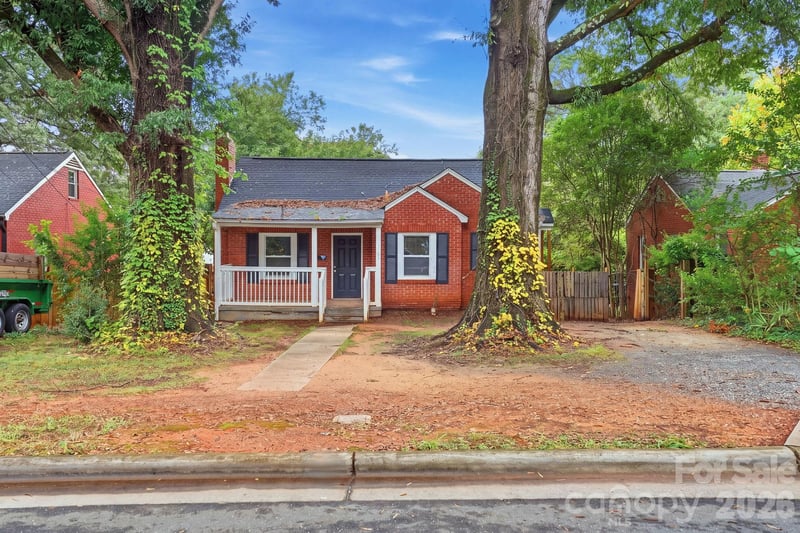 3129 Mathis Dr, Charlotte, NC 28208