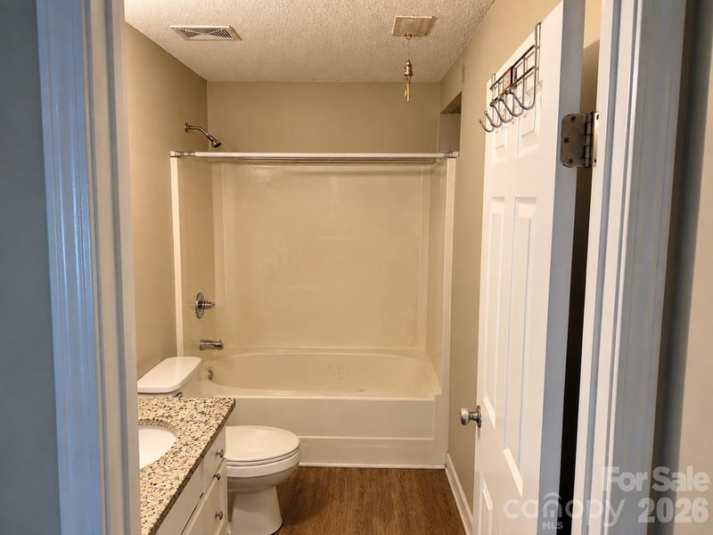 3513 Joel Turner Dr, Charlotte, NC 28216