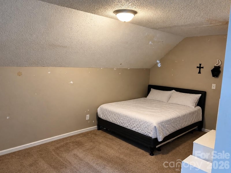 3513 Joel Turner Dr, Charlotte, NC 28216