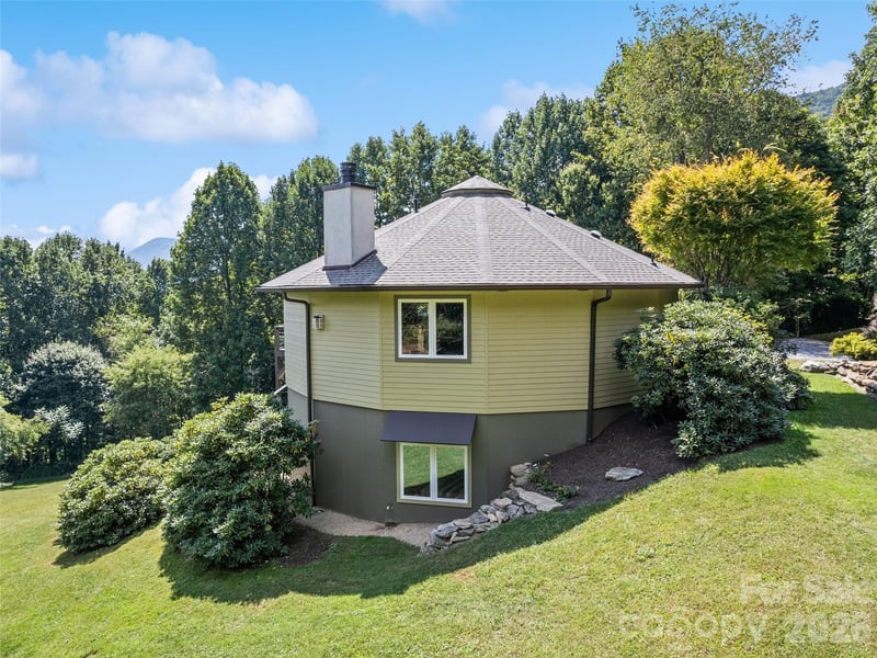 555 Live Oak Loop, Waynesville, NC 28785