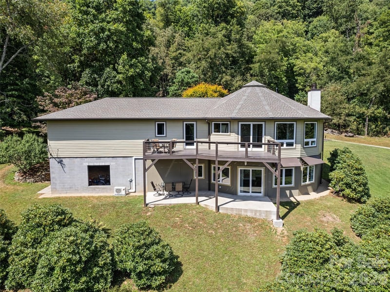 555 Live Oak Loop, Waynesville, NC 28785