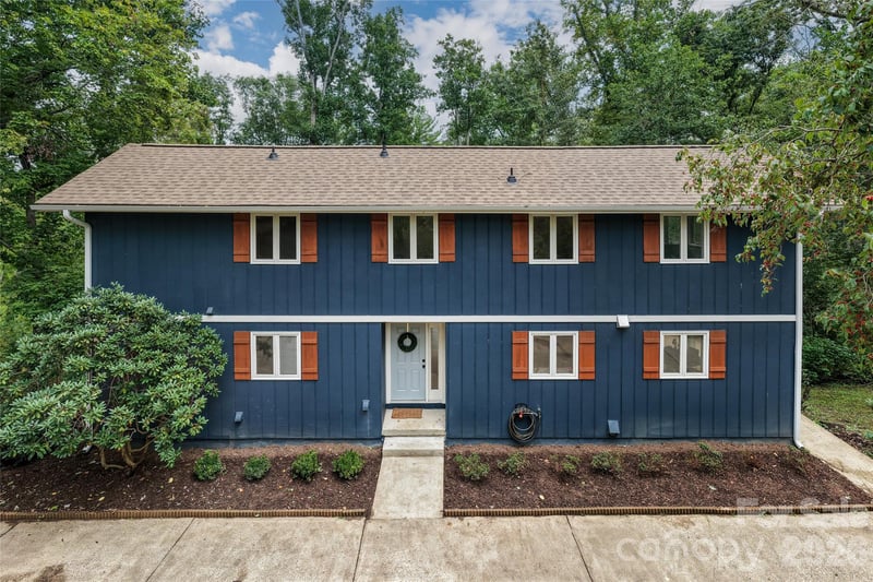 93 White Pine Dr, Fletcher, NC 28732