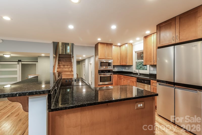 522 Glen Cannon Dr, Pisgah Forest, NC 28768