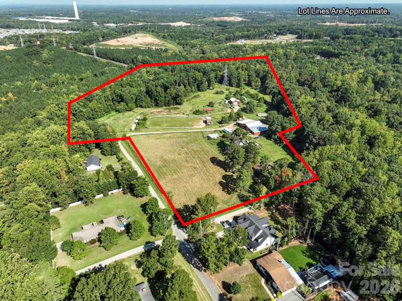 11125 Forest Lake Ln, Huntersville, NC 28078