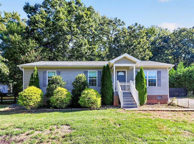2454 Oak Valley Ln, Maiden, NC 28650