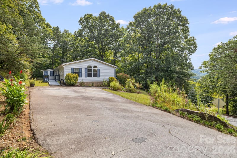 75 Cliffview Dr, Asheville, NC 28803