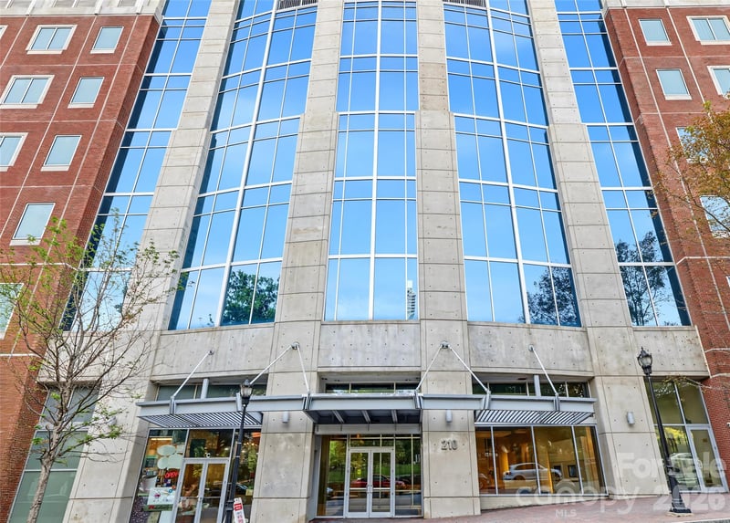 210 N Church St #3315, Charlotte, NC 28202