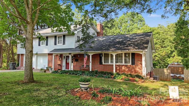 731 Club Dr, Statesville, NC 28677
