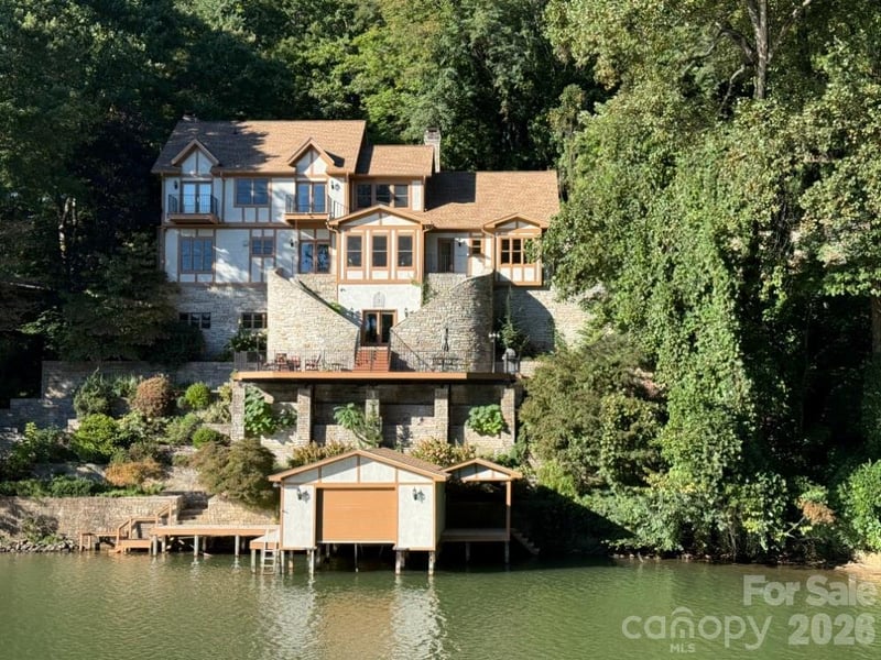 144 Conroy Ct #31/32, Lake Lure, NC 28746
