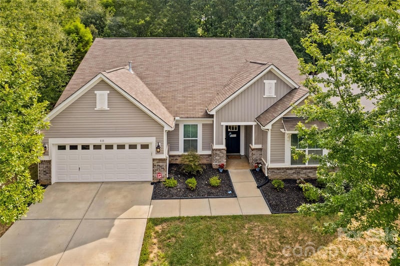 111 Paradise Hills Cir, Mooresville, NC 28115