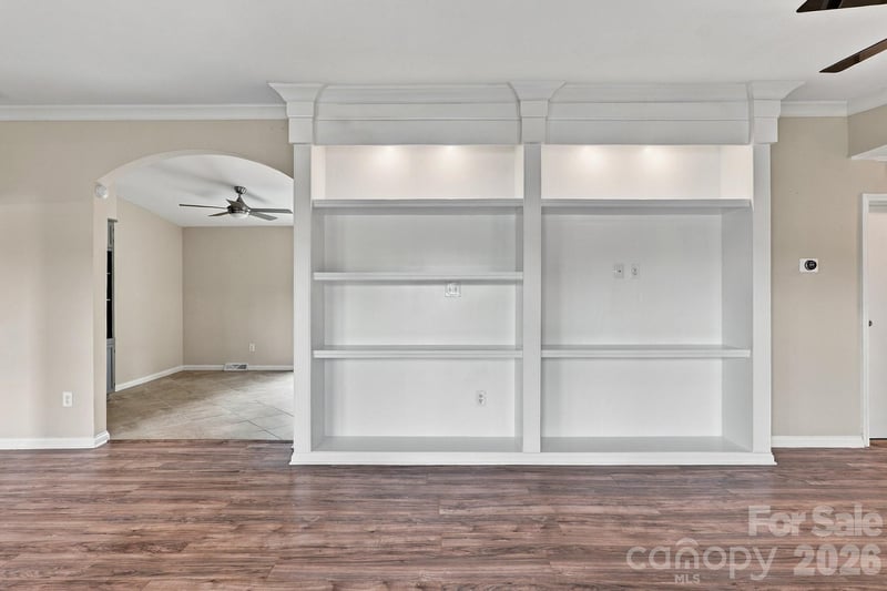 8530 Glenway Ct, Charlotte, NC 28226