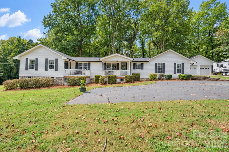 370 Shiloh Rd, Statesville, NC 28677