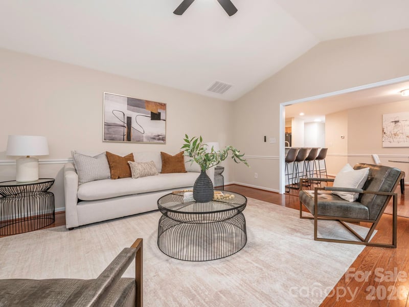 1207 Matthews Plantation Dr, Matthews, NC 28105