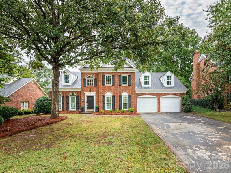 1207 Matthews Plantation Dr, Matthews, NC 28105