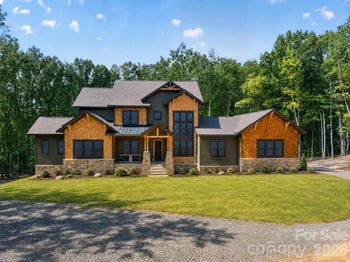 9215 Island Point Rd, Charlotte, NC 28278