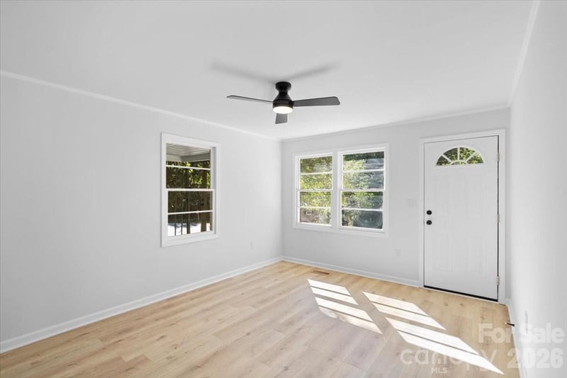 2700 Douglas Dr, Gastonia, NC 28054