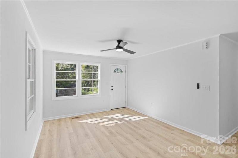 2700 Douglas Dr, Gastonia, NC 28054