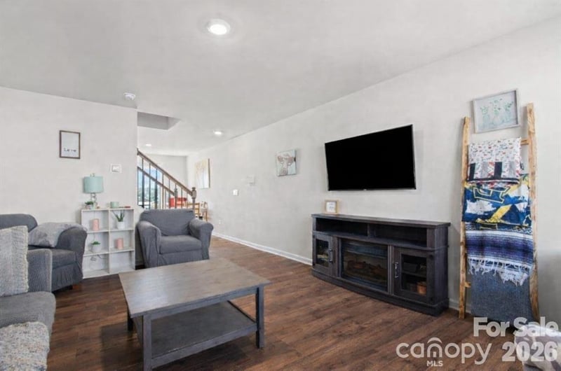 42 Benedict Ln, Weaverville, NC 28787
